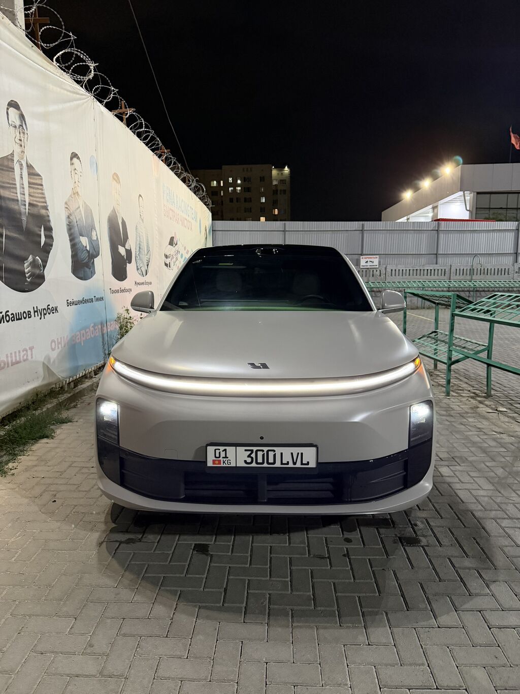 Lixiang L6: 2025 г., 1.5 л, Автомат, Гибрид, Кроссовер: фото 3