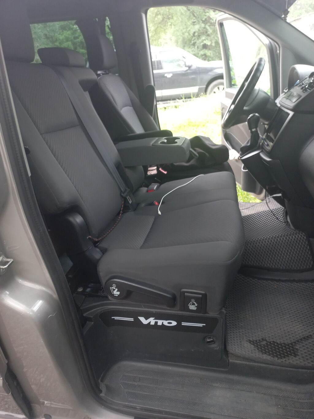 Mercedes-Benz Vito: 2011 г., 2.2 л, Автомат, Минивэн — фото 7