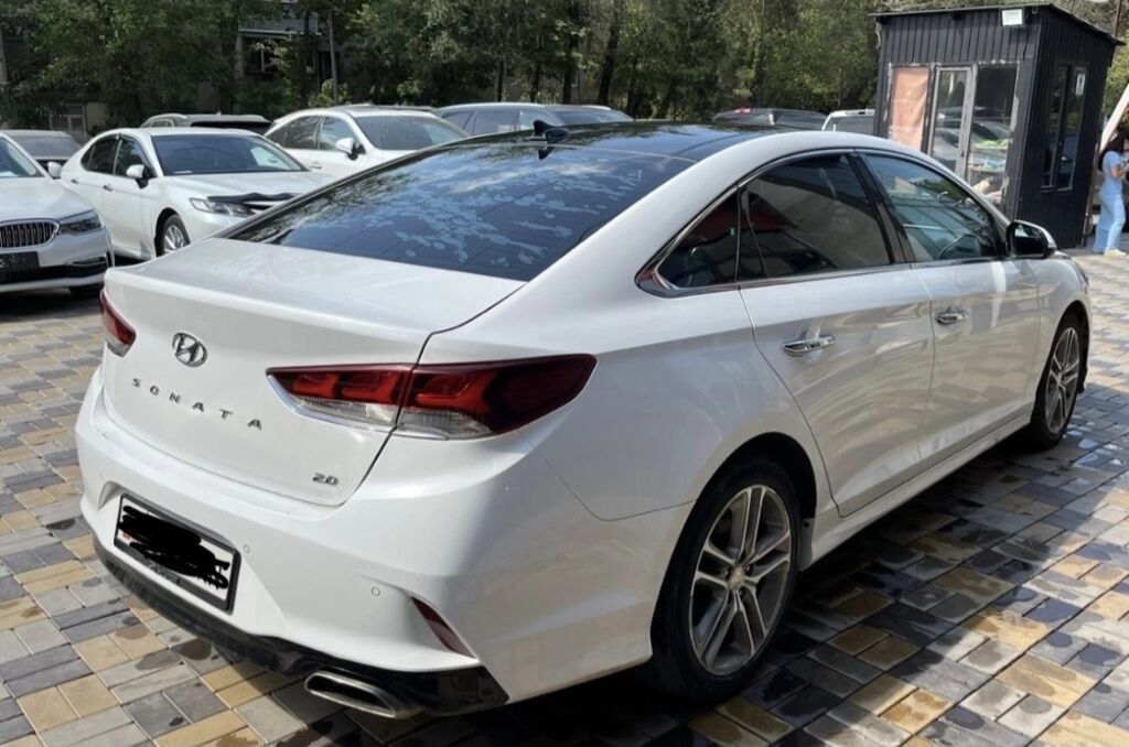 Hyundai Sonata: 2018 г., 2 л, Автомат, Бензин, Седан: фото 2