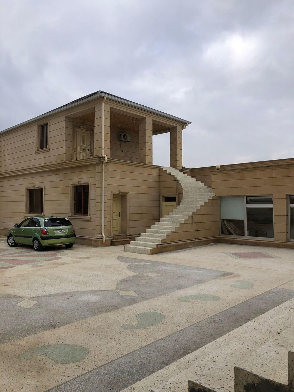 Bakı, Binəqədi qəs., 317 kv. m, 6 otaqlı, Hovuzlu, İnternet, Telefon, Qaz