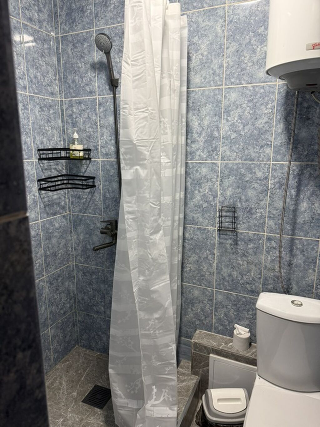 2 комнаты, Люкс, элитка, Пишпек, Душевая кабина, Постельное белье, Кондиционер: фото 5