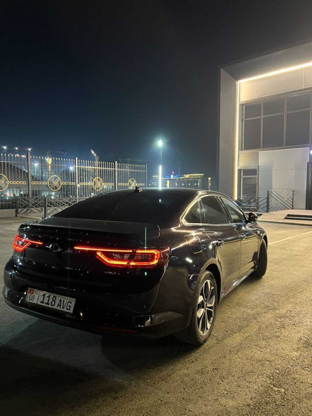 Renault SM6: 2019 г., 2 л, Робот, Бензин, Седан: фото 3