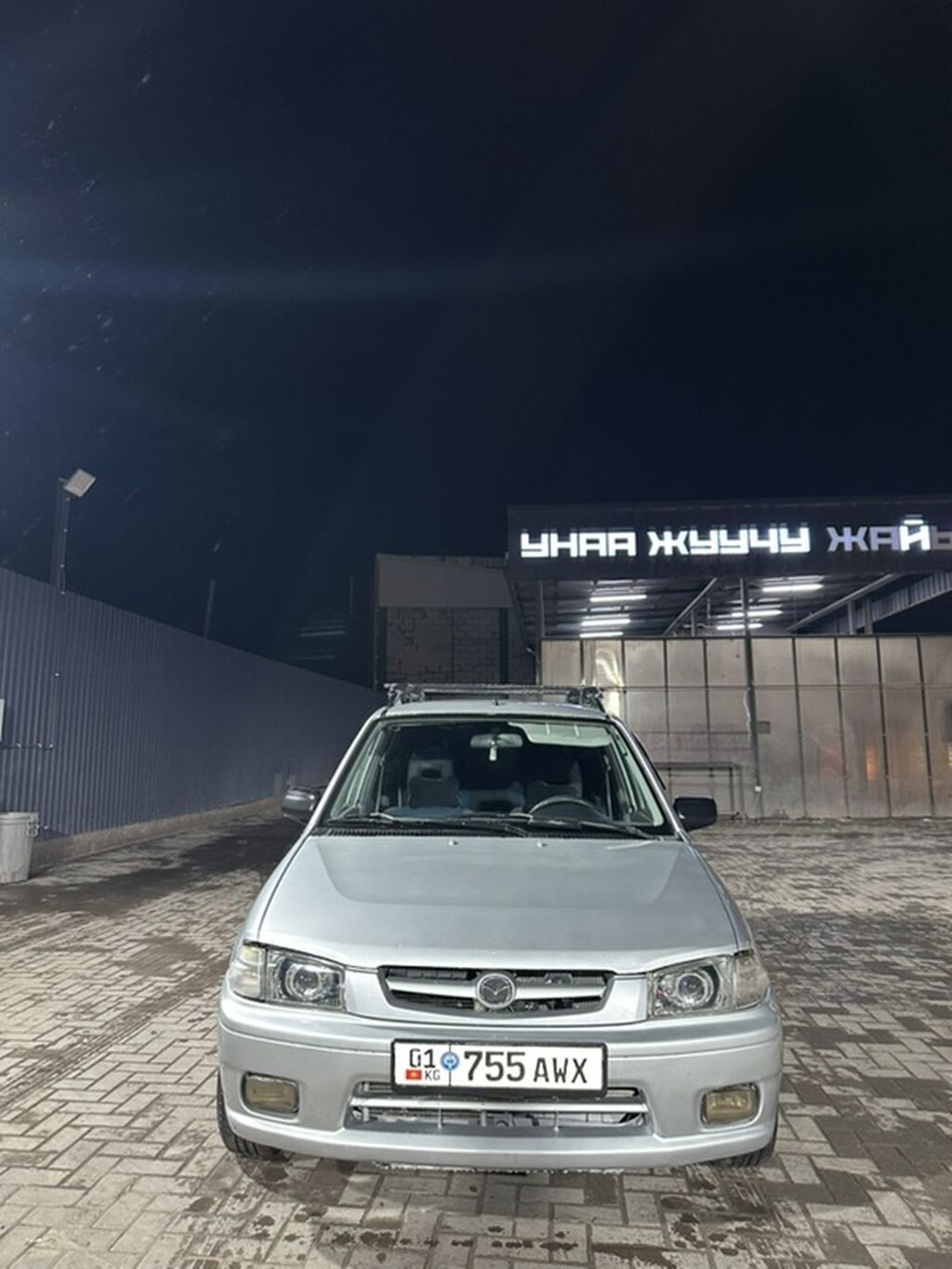 Mazda Demio: 2002 г., 1.5 л, Механика, Бензин, Хэтчбэк: фото 3