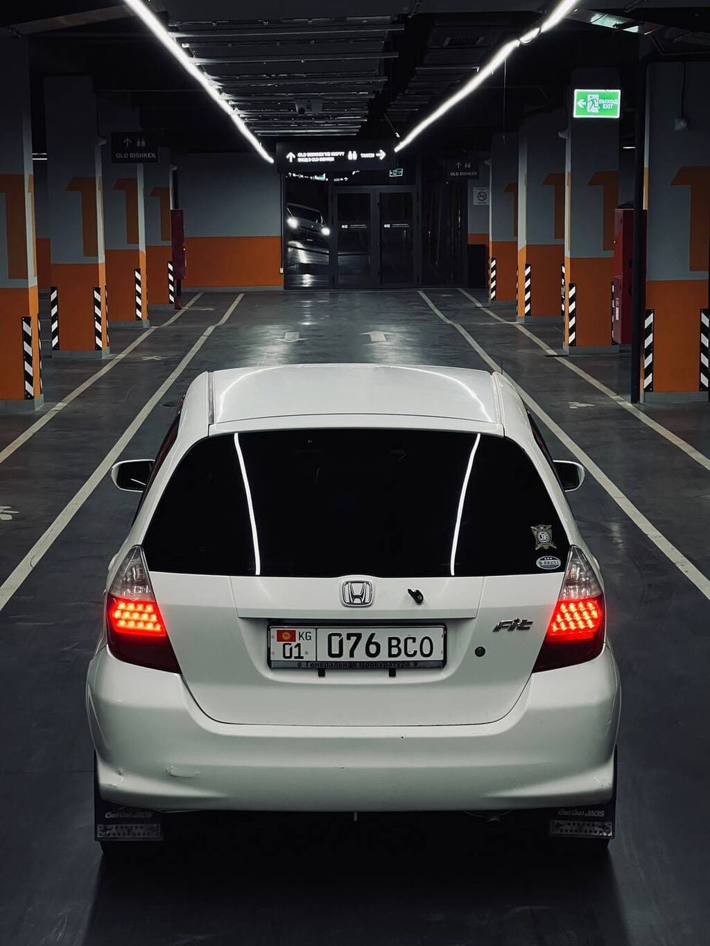 Honda Fit: 2003 г., 1.5 л, Хэтчбэк: фото 2