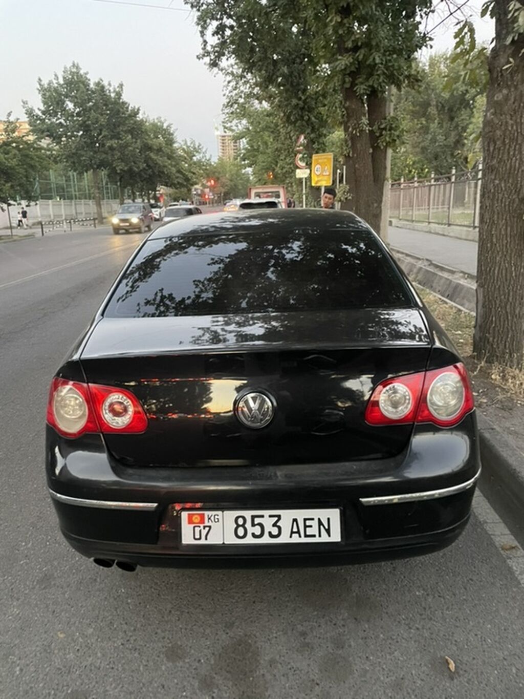 Volkswagen Passat: 2008 г., 1.8 л, Автомат, Бензин, Седан: фото 3