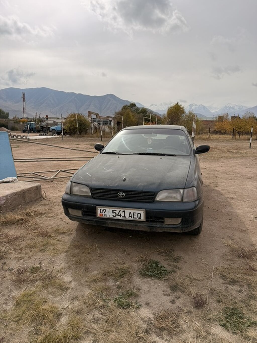 Toyota Carina E: 1995 г., 1.5 л, Механика, Бензин, Седан: фото 3