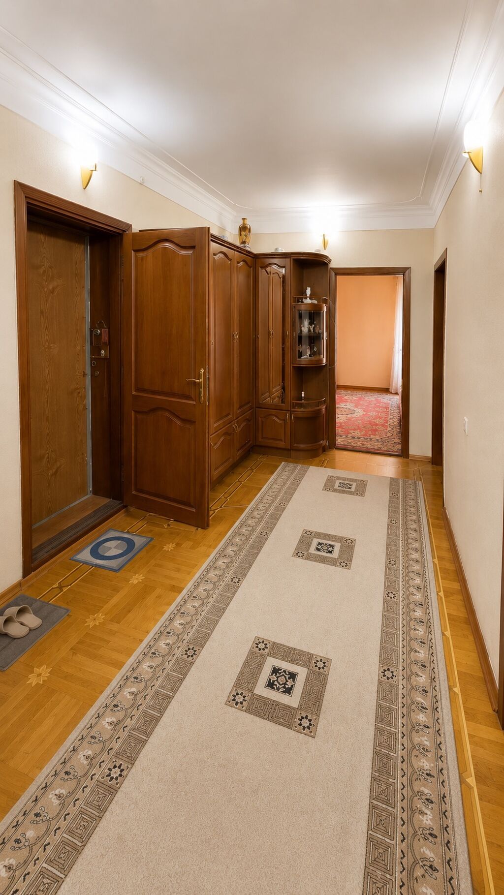 Bakı, 8-ci kilometr, 3 otaqlı, Köhnə tikili, m. Qara Qarayev, 135 kv. m