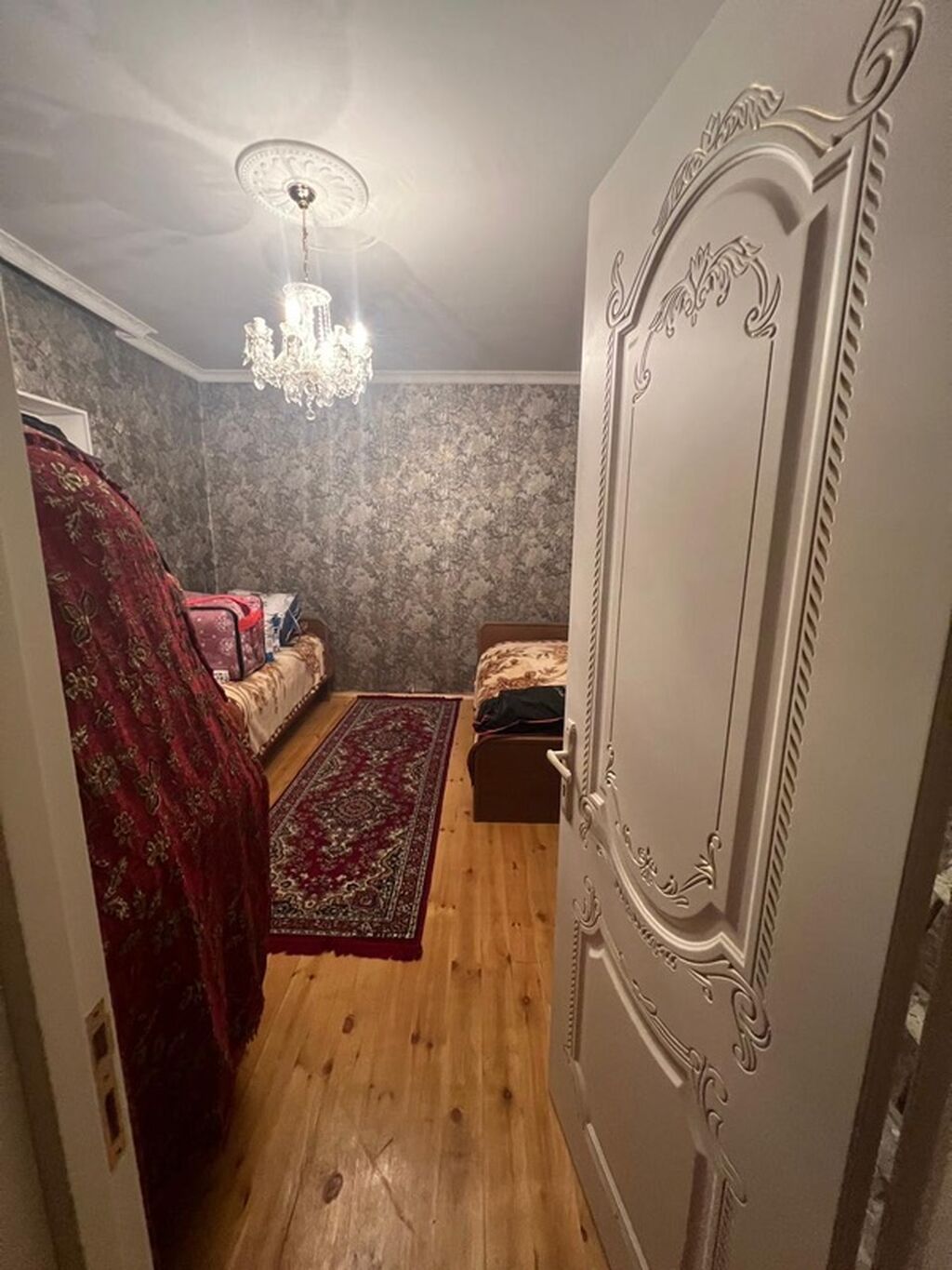 Bakı, 4 otaqlı, Köhnə tikili, 156 kv. m