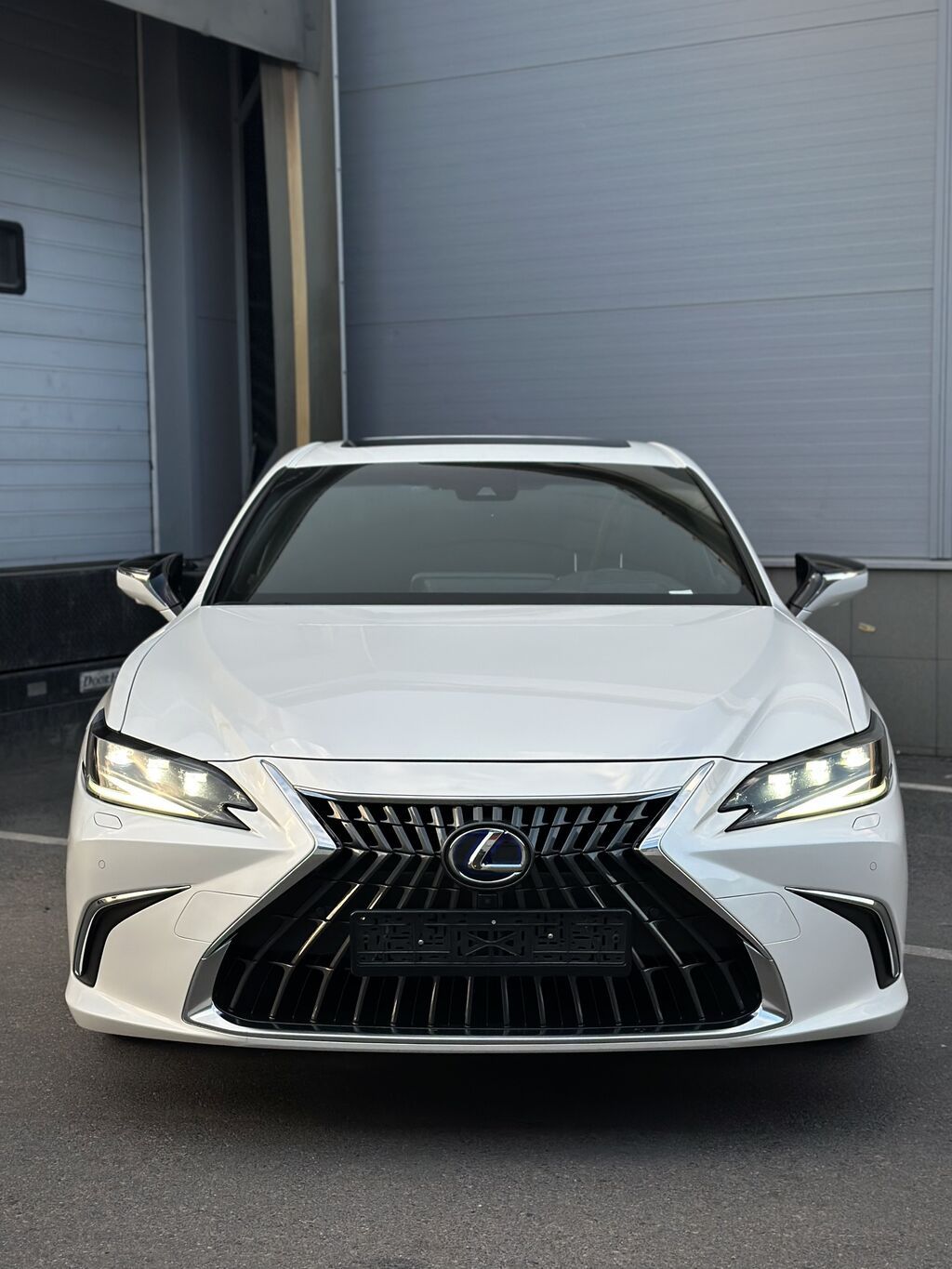 Lexus ES: 2022 г., 2.5 л, Автомат, Бензин, Седан: фото 2