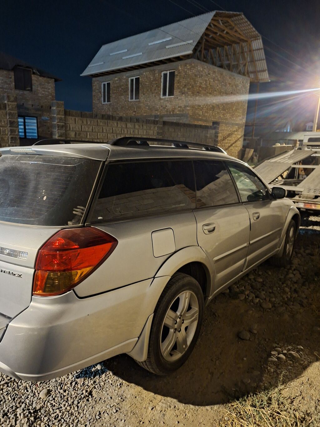 Subaru Outback: 2005 г., 2.5 л, Автомат, Бензин, Кроссовер: фото 3