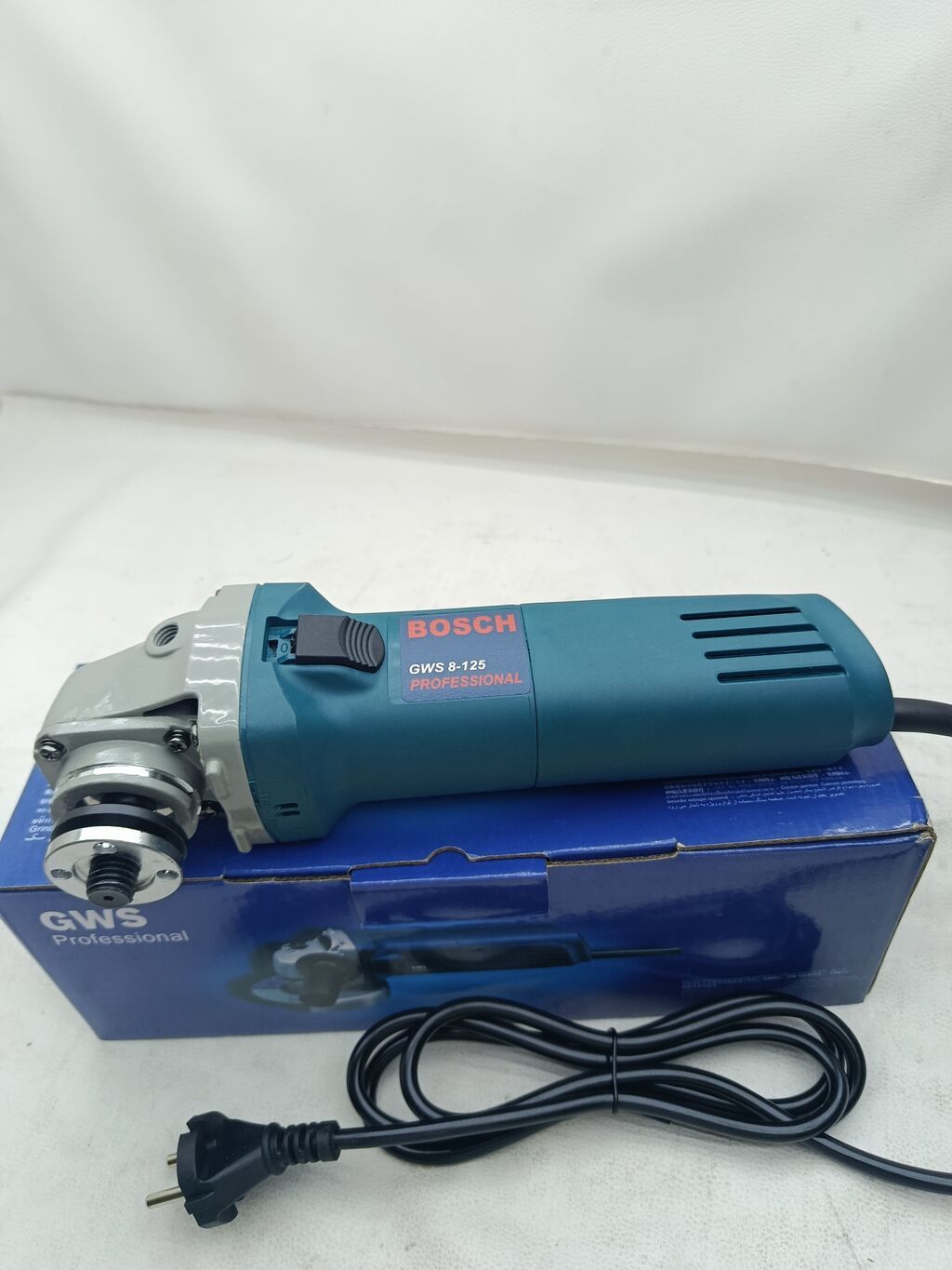Угловая шлифмашина Bosch GWS 8-125 Professional - Модель: GWS 8-125: фото 1