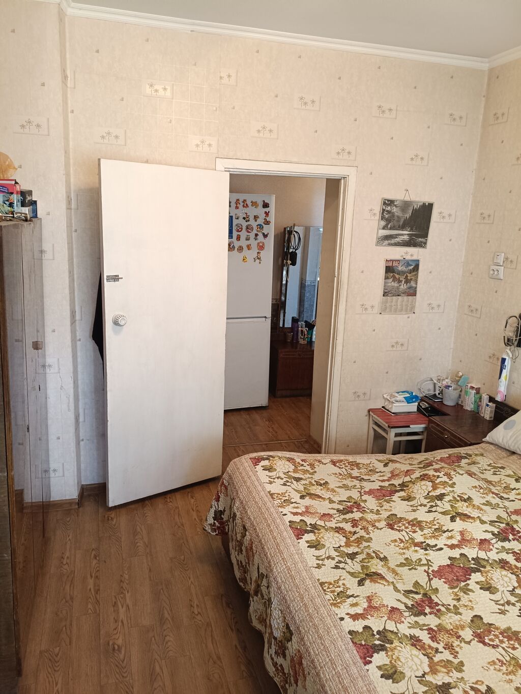 3 комнаты, 78 м², Золотой квадрат 106 серия, 8 этаж, Старый ремонт: фото 8