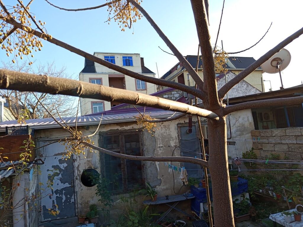 Bakıxanov qəs. 4 otaqlı, 110 kv. m, Kredit yoxdur, Təmirsiz
