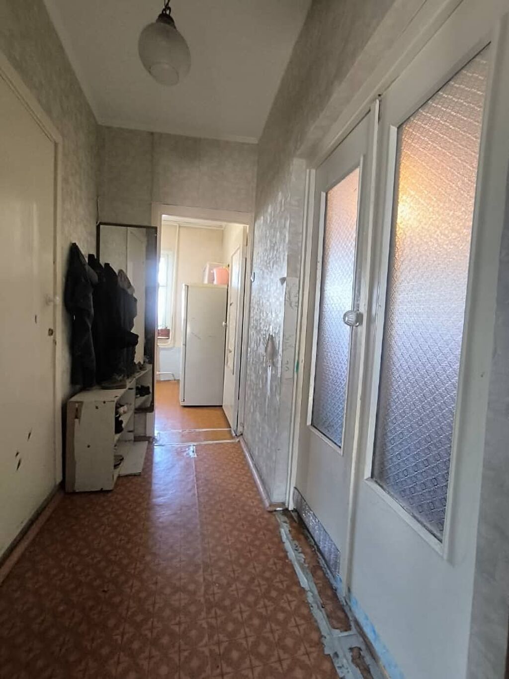1 комната, 45 м², 12 мкр 106 серия, 5 этаж, Старый ремонт: фото 5