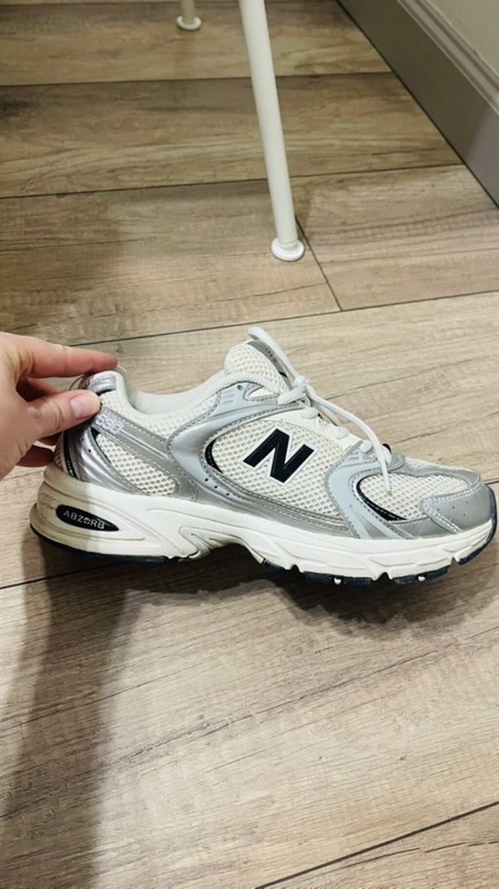 Оригинал! Состояние отличное. New Balance 530 Маломерят. Подойдут: фото 2