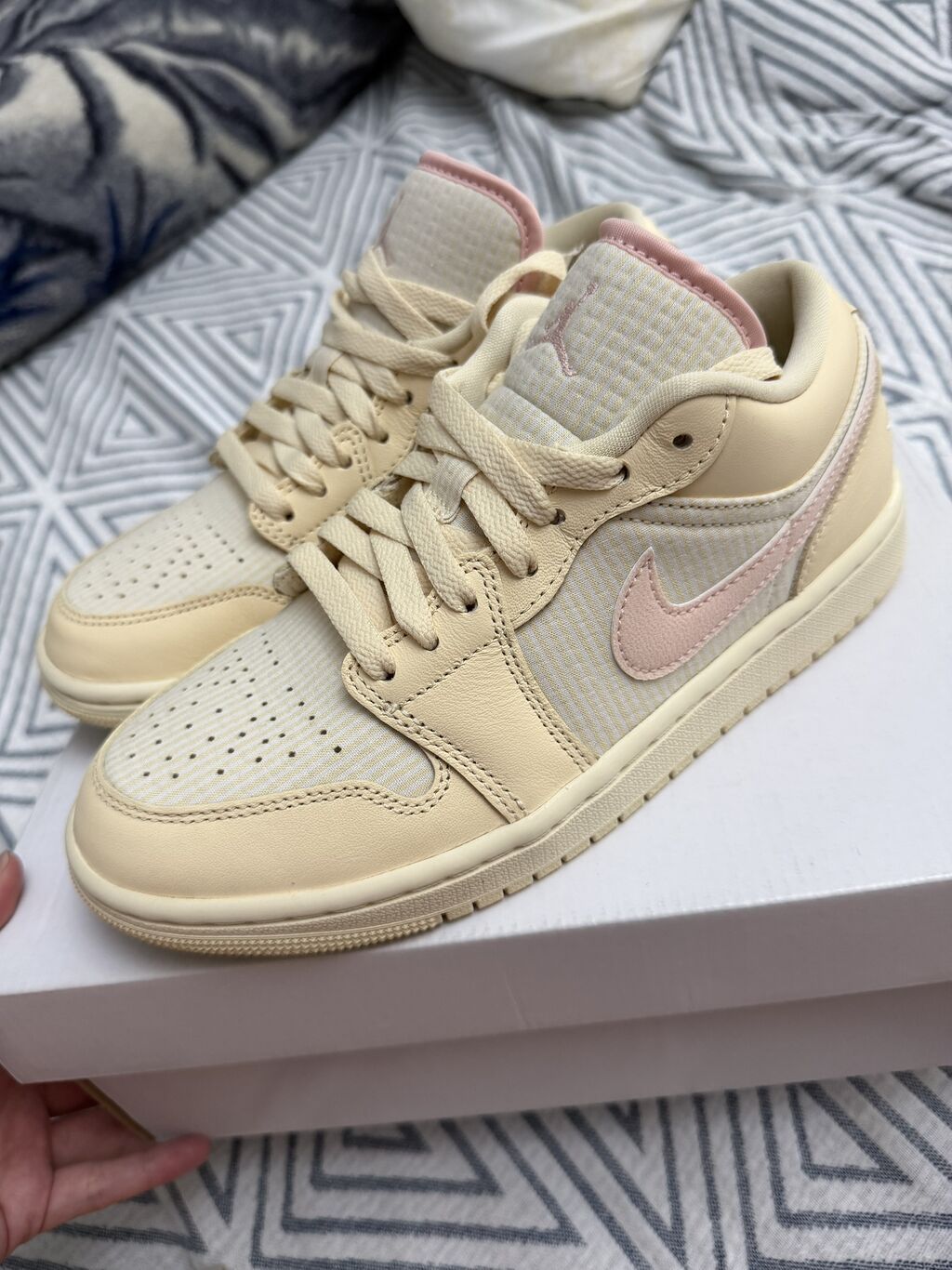 Кроссовки Nike Air Jordan 1 Low - Цвет: кремовый (ваниль) с мягкими: фото 3