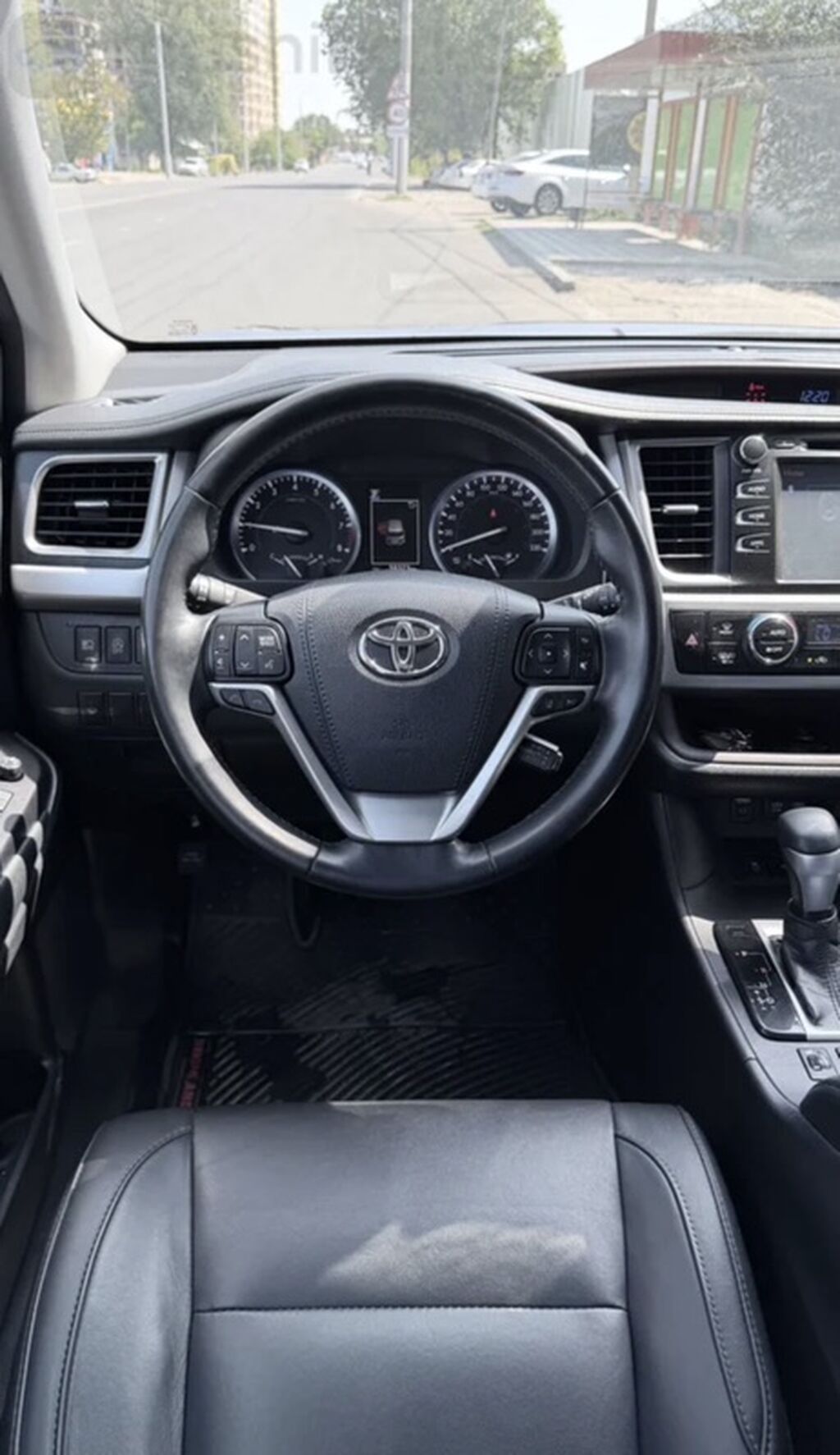 Toyota Highlander: 2017 г., 3.5 л, Автомат, Бензин, Кроссовер: фото 4
