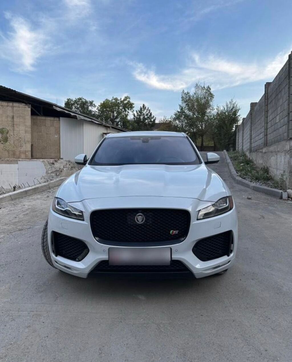 Jaguar F-Pace: 2018 г., 3 л, Автомат, Бензин, Кроссовер — фото 5