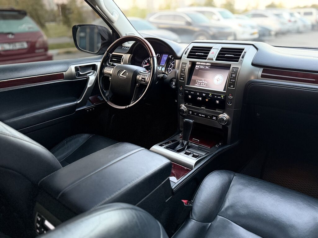 Lexus GX: 2017 г., 4.6 л, Автомат, Бензин, Внедорожник: фото 7