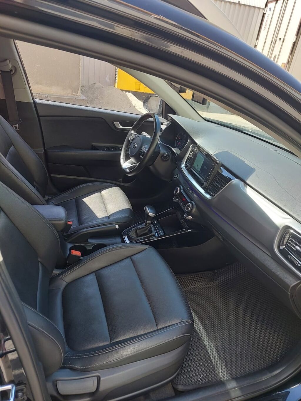 Kia Stonic: 2018 г., 1.6 л, Автомат, Дизель, Кроссовер: фото 6
