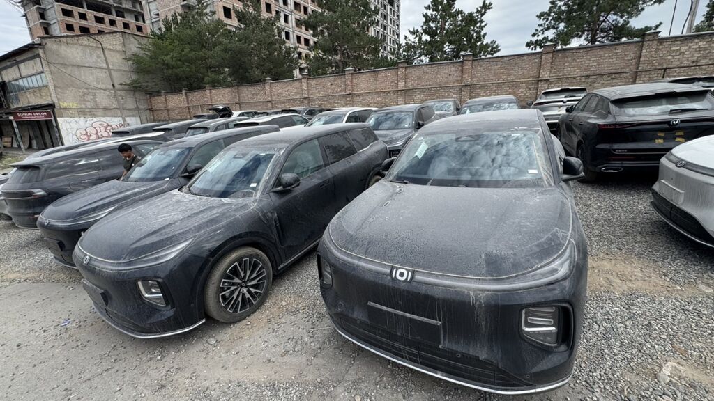 Changan : 2025 г., 1.5 л, Автомат, Электромобиль, Кроссовер: фото 5