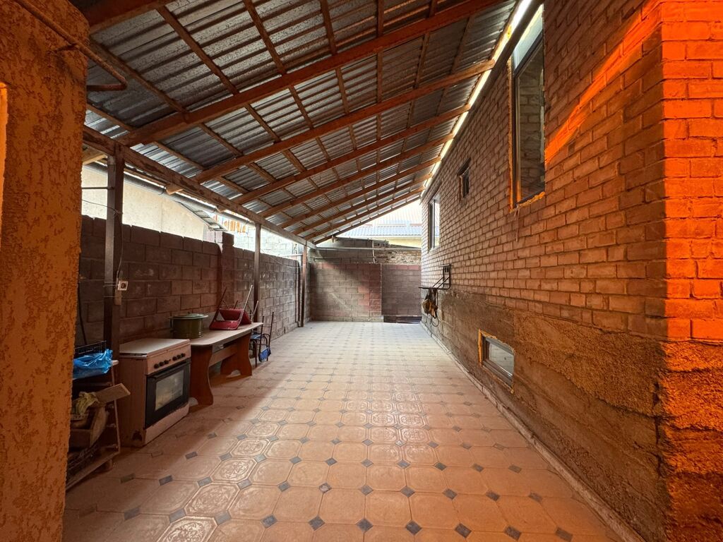 Продам участок 4 сотки с двумя домами в Бишкеке: фото 7