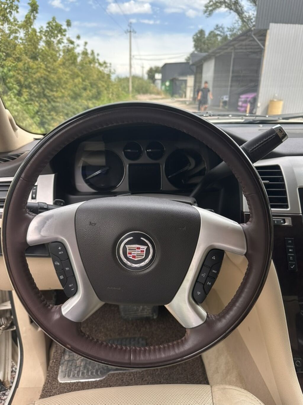 Cadillac Escalade: 2006 г., 6.2 л, Автомат, Бензин, Внедорожник: фото 6
