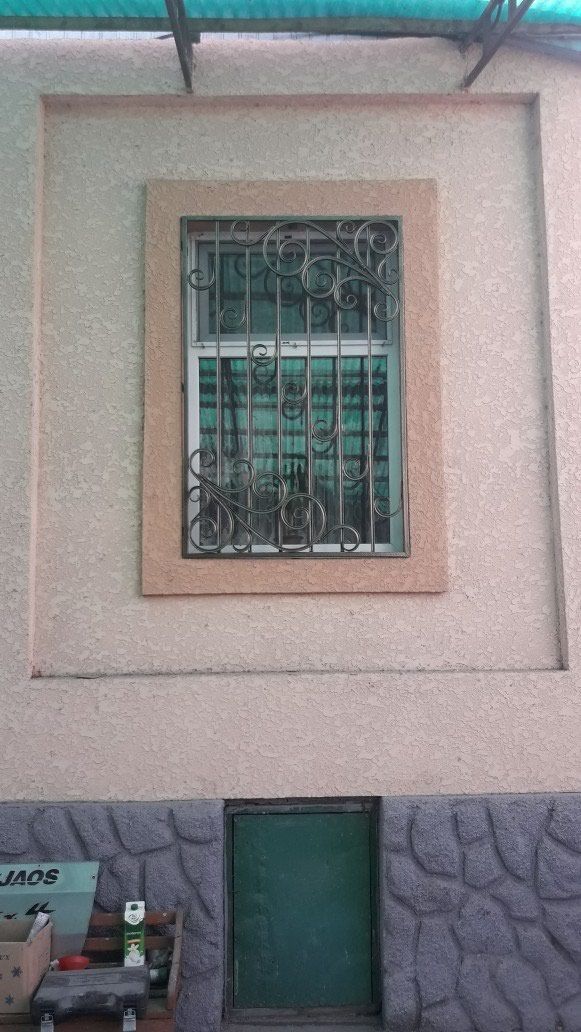 Сварочные работы, решетки на окна под ключ, полимерное покрытие: фото 2