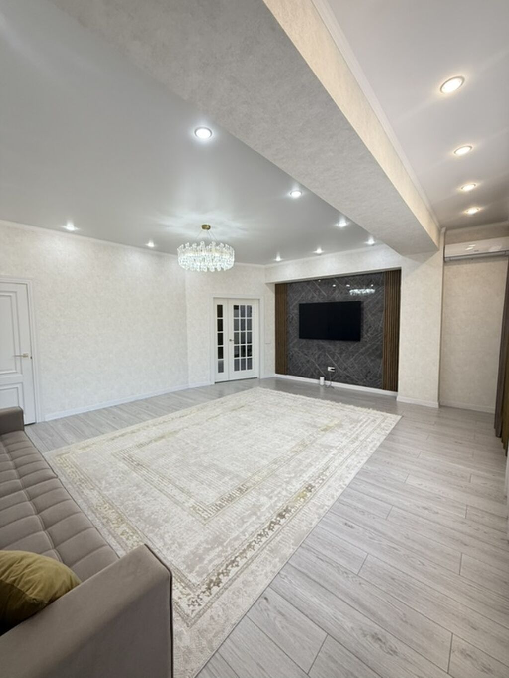 4 комнаты, 170 м², Мега Комфорт ТЦ Элитка, 9 этаж: фото 3