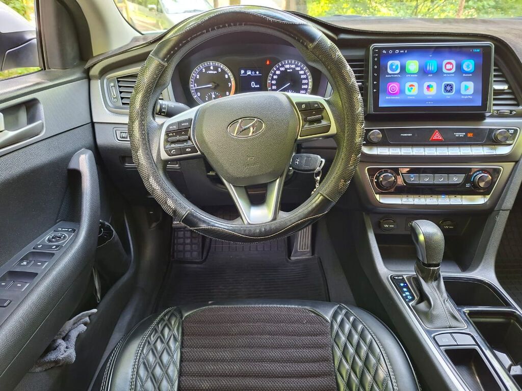 Hyundai Sonata: 2018 г., 2 л, Автомат, Газ, Седан: фото 4