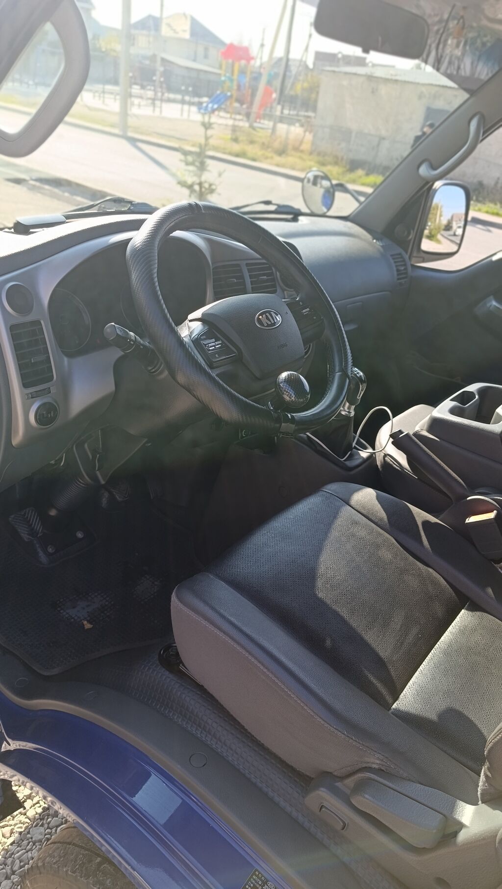 Kia Bongo (K2500/K2700) бортовой малотоннажный грузовик, синий: фото 6