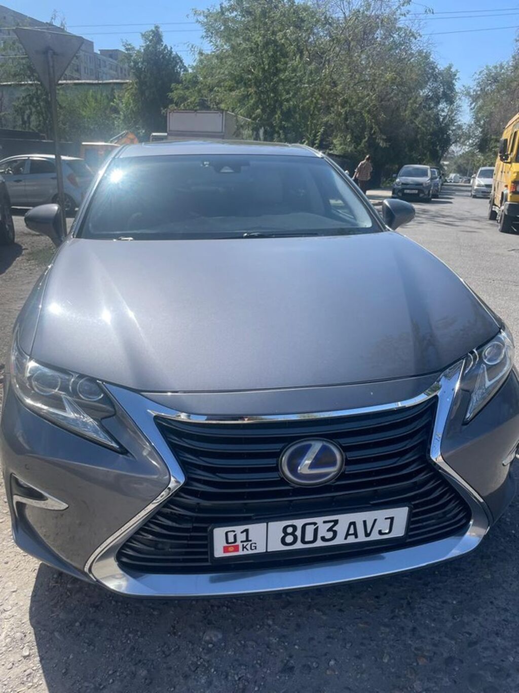 Lexus ES