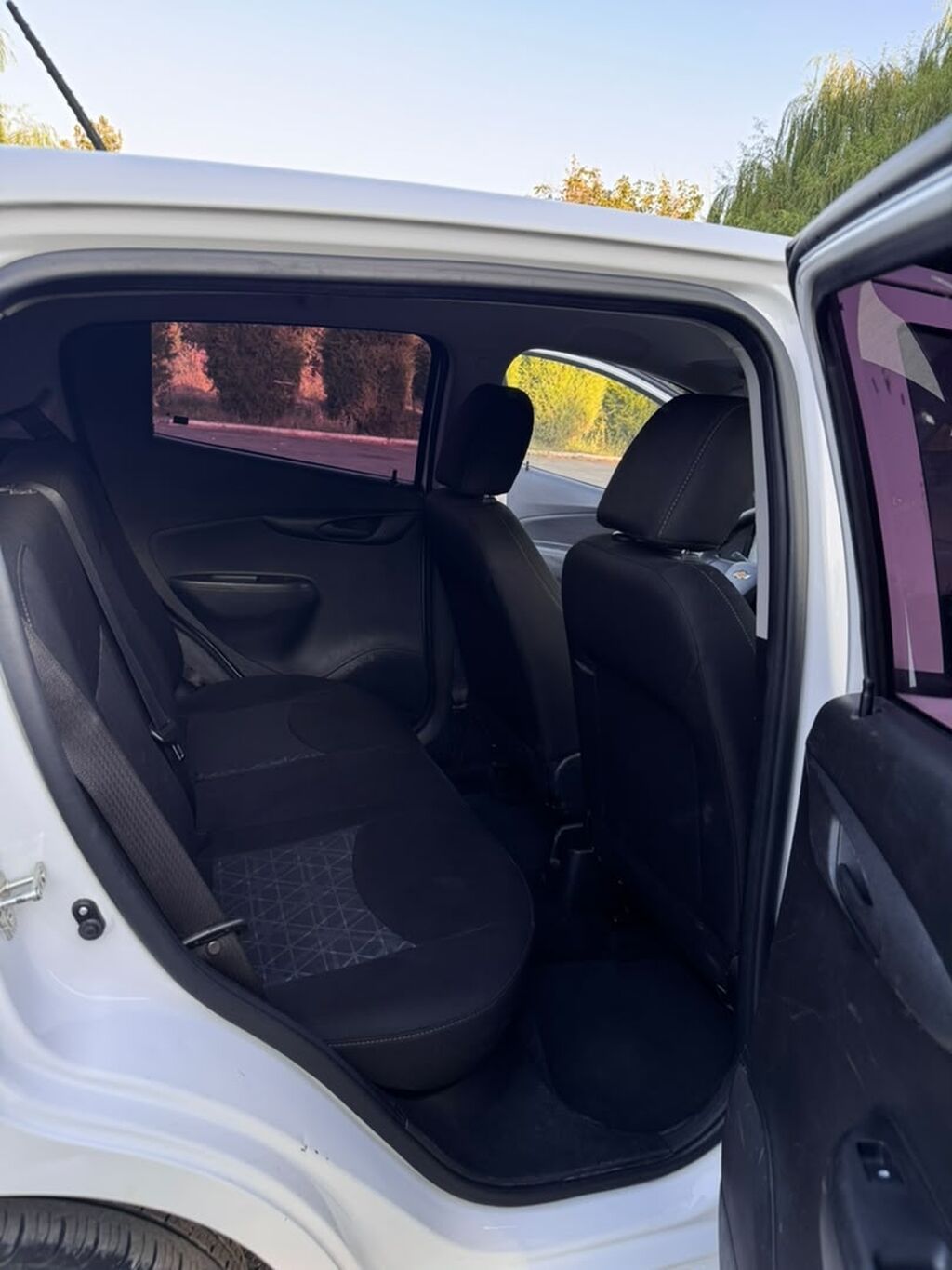 Chevrolet Spark: 2018 г., 1 л, Автомат, Бензин, Хэтчбэк: фото 6