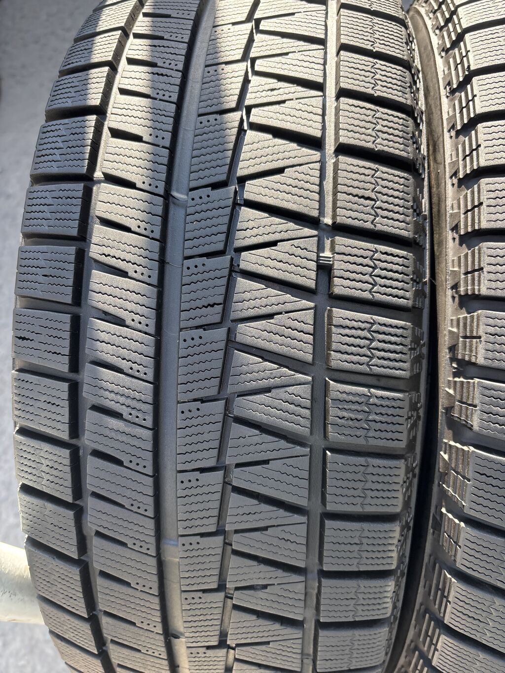 Шины 215 / 55 / R 17, Зима, Б/у, Комплект, Легковые, Япония, Bridgestone: фото 4