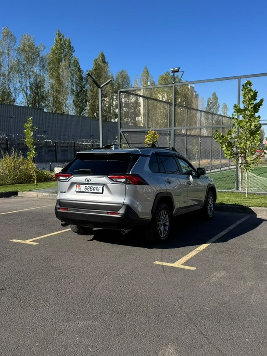 Toyota RAV4: 2019 г., 2.5 л, Автомат, Бензин, Кроссовер: фото 6