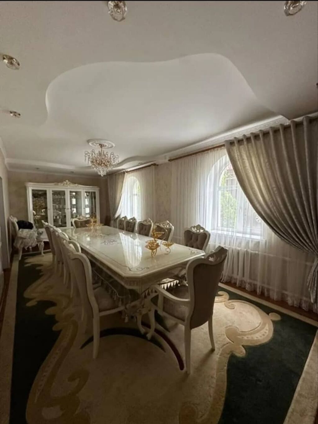 300 м², 6 комнат, 4 мкр: фото 2