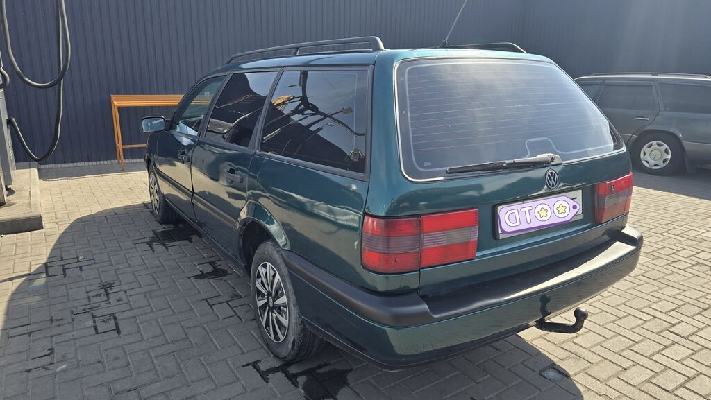 Volkswagen Passat Variant: 1995 г., Механика, Бензин, Универсал: фото 3