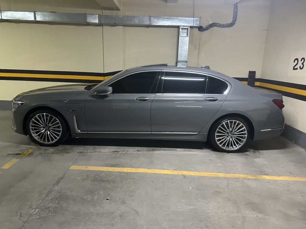 BMW 7 series: 2021 г., Гибрид, Седан: фото 3