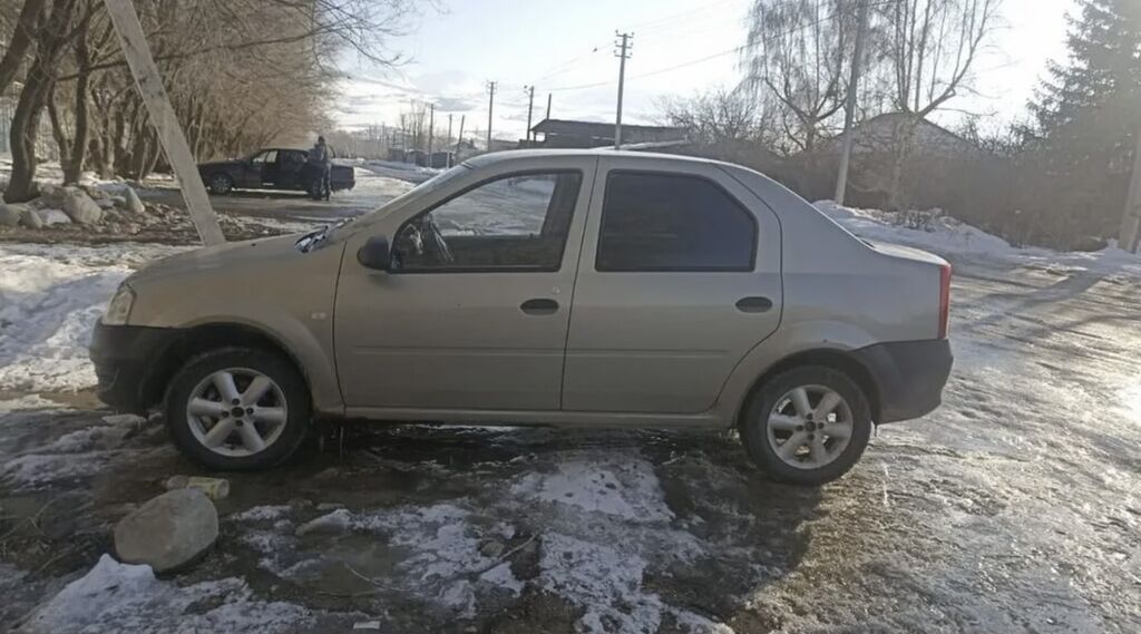 Renault Logan: 2012 г., Седан: фото 2