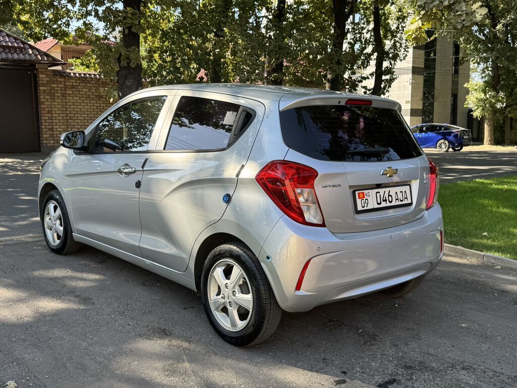 Chevrolet Spark: 2018 г., 1 л, Автомат, Бензин: фото 5