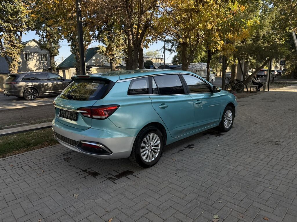 Roewe i5: 2021 г., Электромобиль, Универсал: фото 3