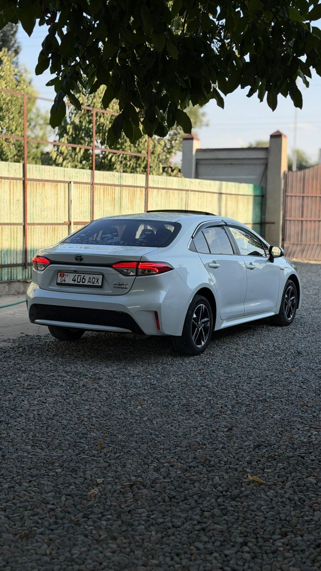 Toyota Levin: 2021 г., 1.8 л, Вариатор, Гибрид, Седан: фото 4