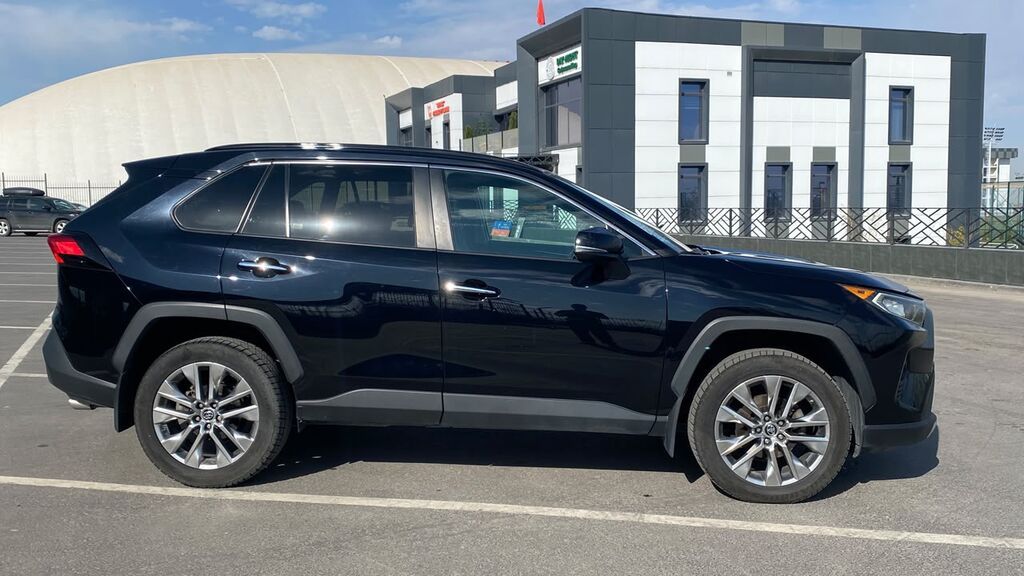 Toyota RAV4: 2019 г., 2.5 л, Автомат, Бензин, Кроссовер: фото 5