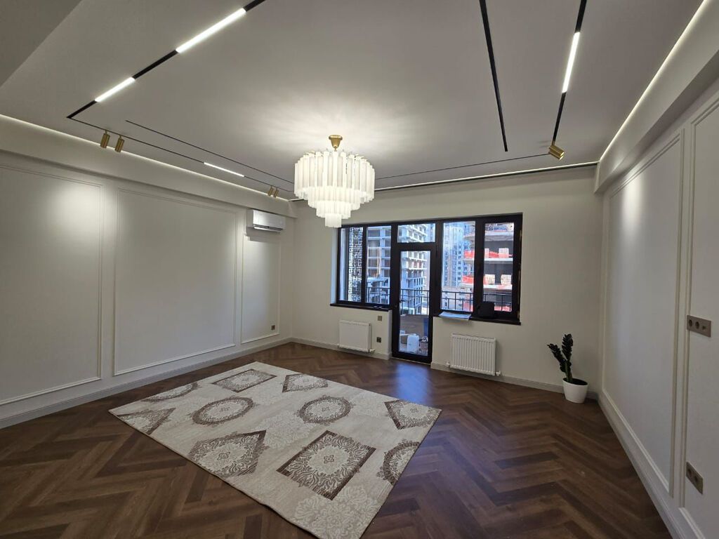 4 комнаты, 108 м², Элитка, 6 этаж, Дизайнерский ремонт: фото 1