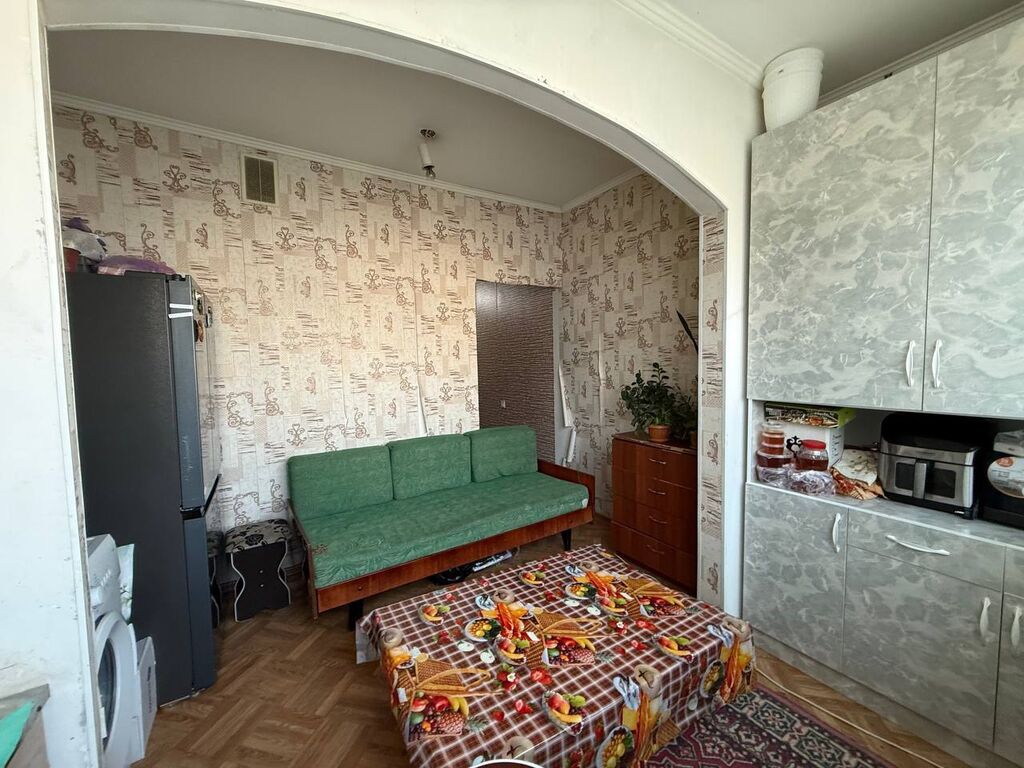 1 комната, 44 м², 106 серия, 9 этаж, Требуется ремонт: фото 1