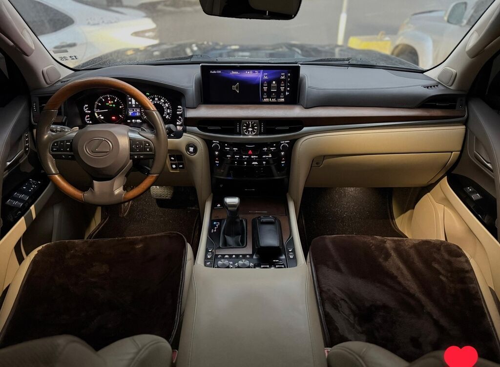 Lexus LX: 2020 г., Автомат, Бензин, Внедорожник: фото 3