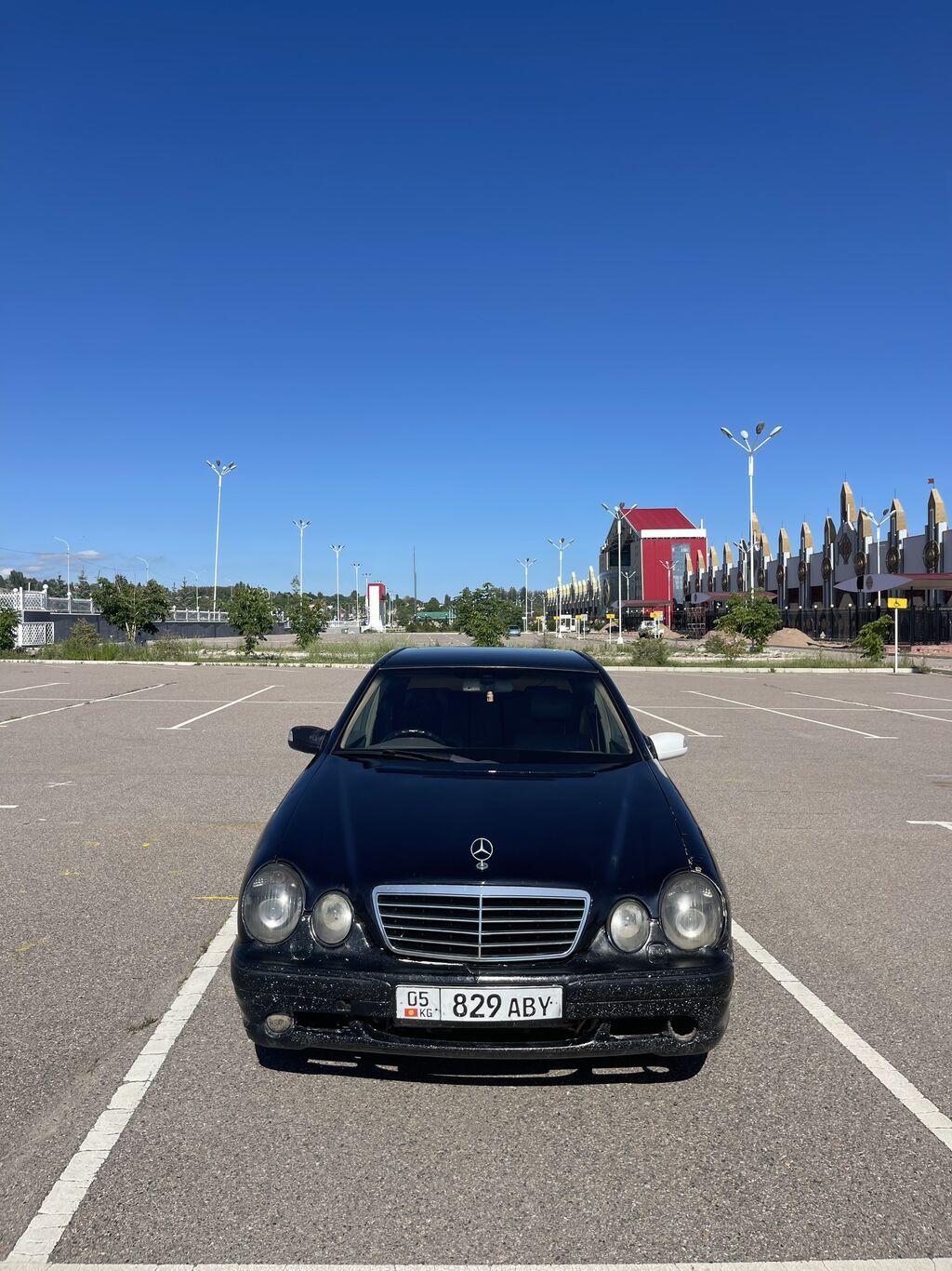 Mercedes-Benz E-Class: 2002 г., Автомат, Бензин, Седан: фото 2