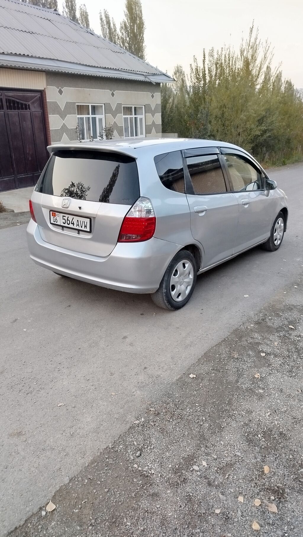 Honda Fit: 2002 г., 1.3 л, Вариатор, Бензин, Хэтчбэк: фото 7