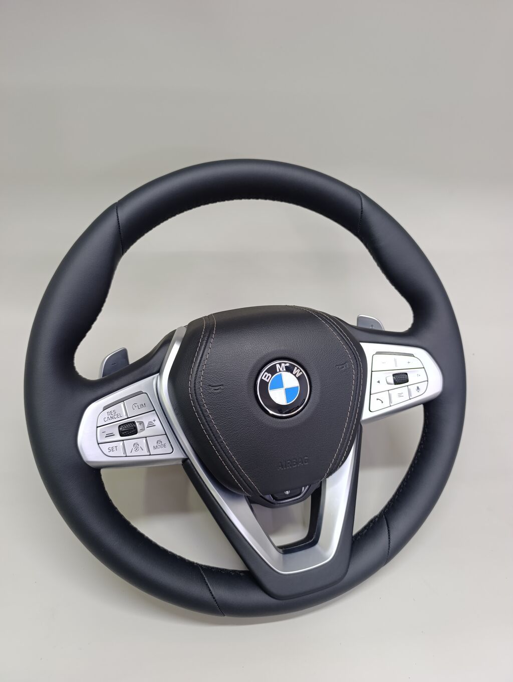 Продаю руль BMW X7,X5 максимальная комплектация. Вибрация, подогрев: фото 4