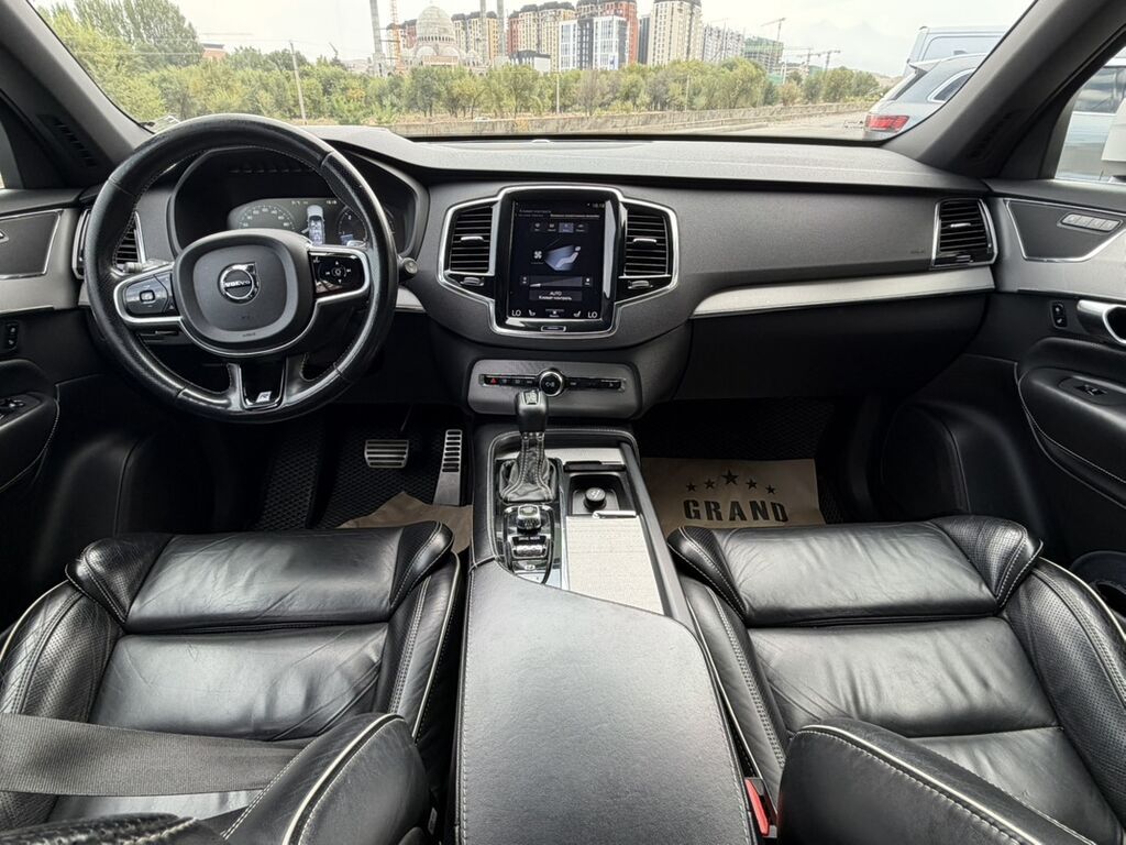 Volvo XC90: 2017 г., 2 л, Автомат, Дизель, Кроссовер: фото 5